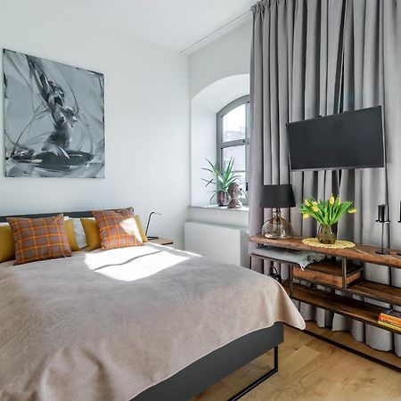 Apartament Sloneczny - Mlyn Maria - Art Apartments Wrocław Buitenkant foto